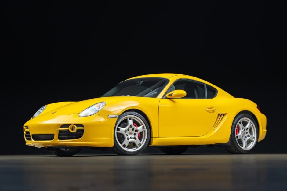 2006 Porsche 987 Cayman sold for $33,000