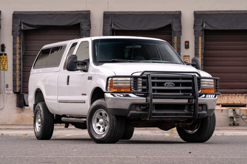 2000 Ford Super Duty 1999-2007 sold for $35,500