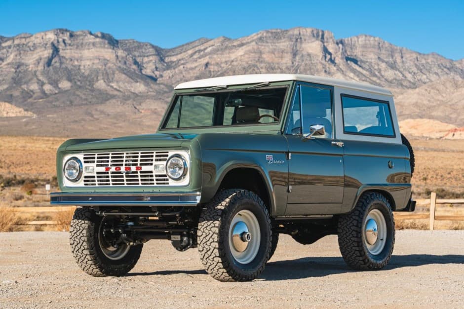 1966 Ford Bronco U13/U14/U15 1966-1977 sold for $226,000