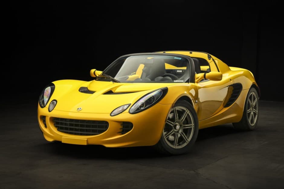 2005 Lotus Elise sold for $42,315