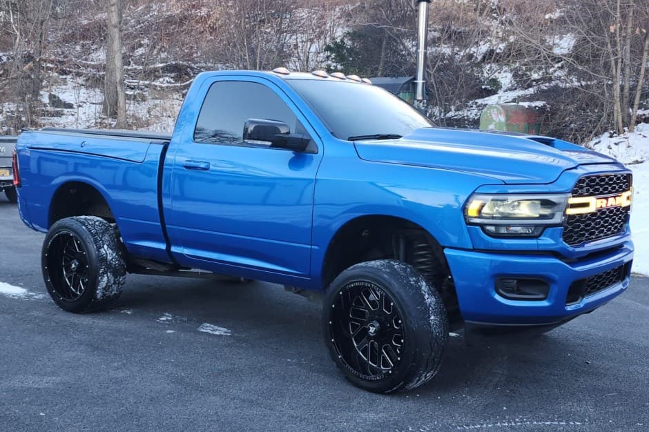 2018 Dodge Ram (2009-2023) sold for $32,000
