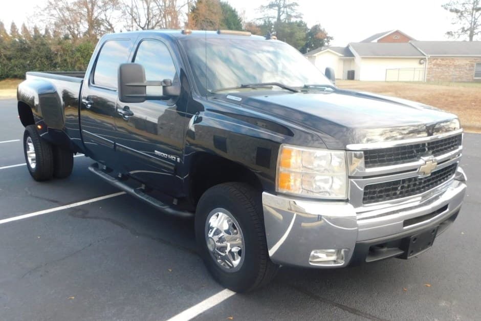 2009 Chevrolet Silverado GMT900 Heavy Duty (2007-2014) sold for $30,000