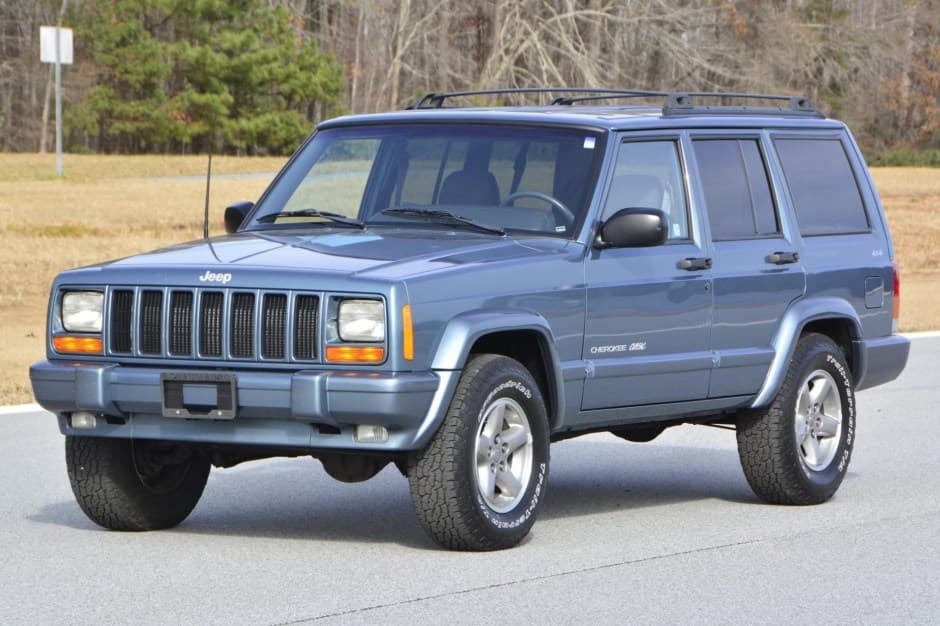 1999 Jeep XJ Cherokee sold for $19,750