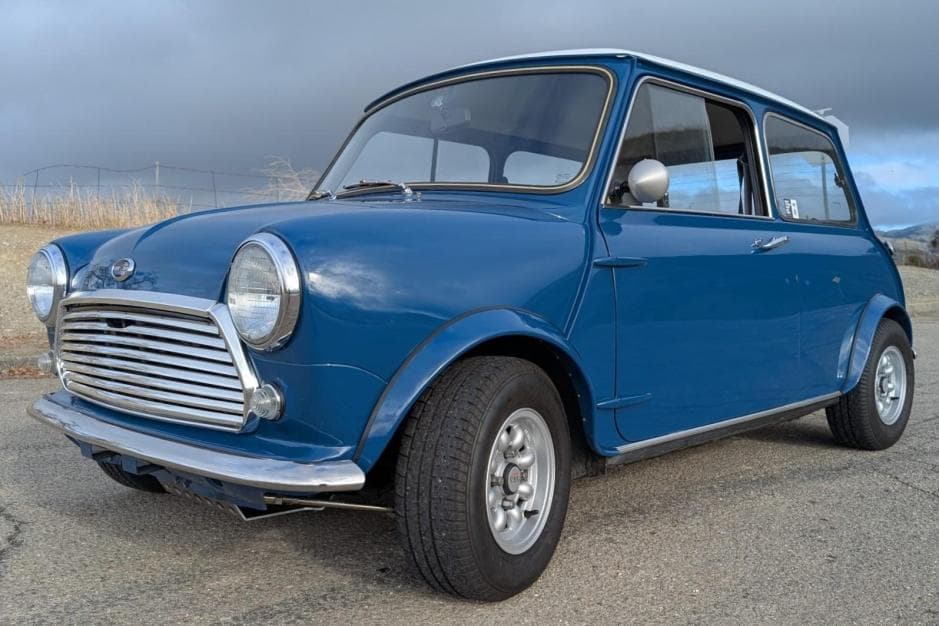 1967 Mini Mk I-III Cooper sold for $27,500