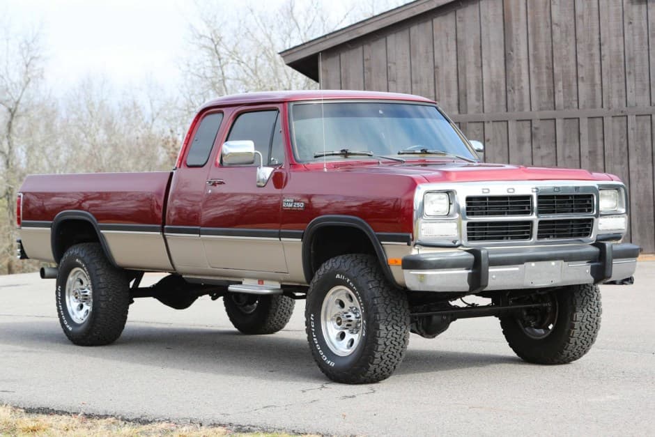 1993 Dodge Ram (1981-1993) sold for $38,500