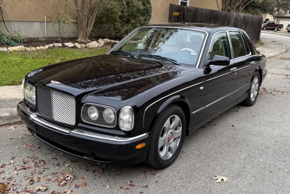 2001 Bentley Arnage sold for $20,500