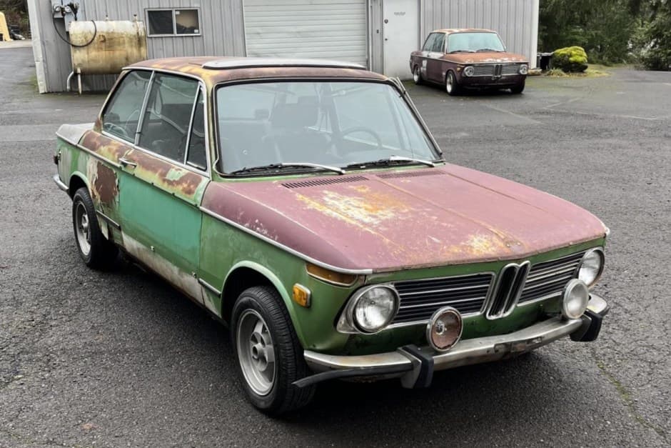 1973 BMW 2002tii sold for $5,711