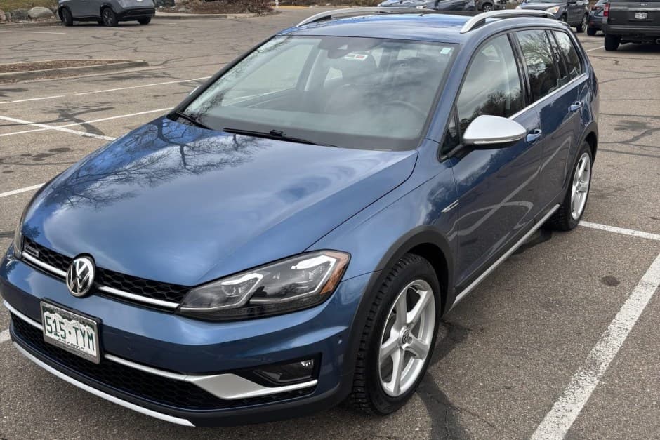 2019 Volkswagen Golf & Rabbit sold for $24,750