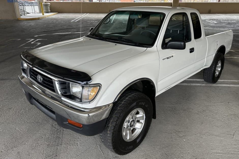 1997 Toyota Tacoma (N1X0 1995-2005) sold for $28,000