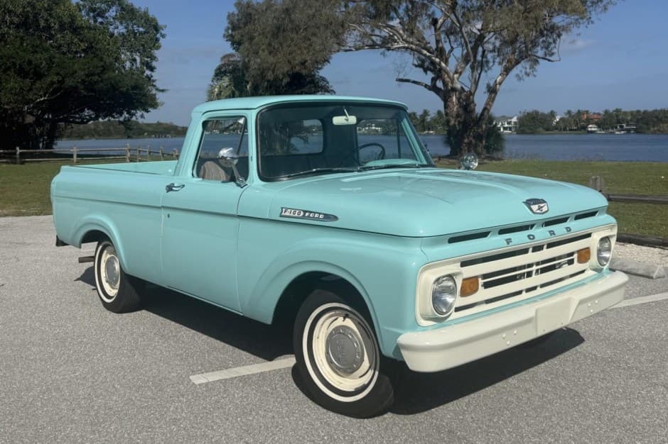 1962 Ford F-Series 1961-1966 sold for $14,000