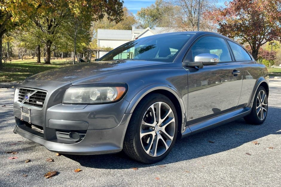 2009 Volvo C30 sold for $9,600