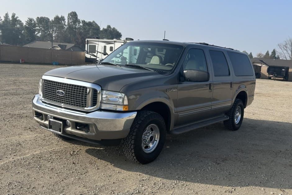 2002 Ford Excursion sold for $51,000