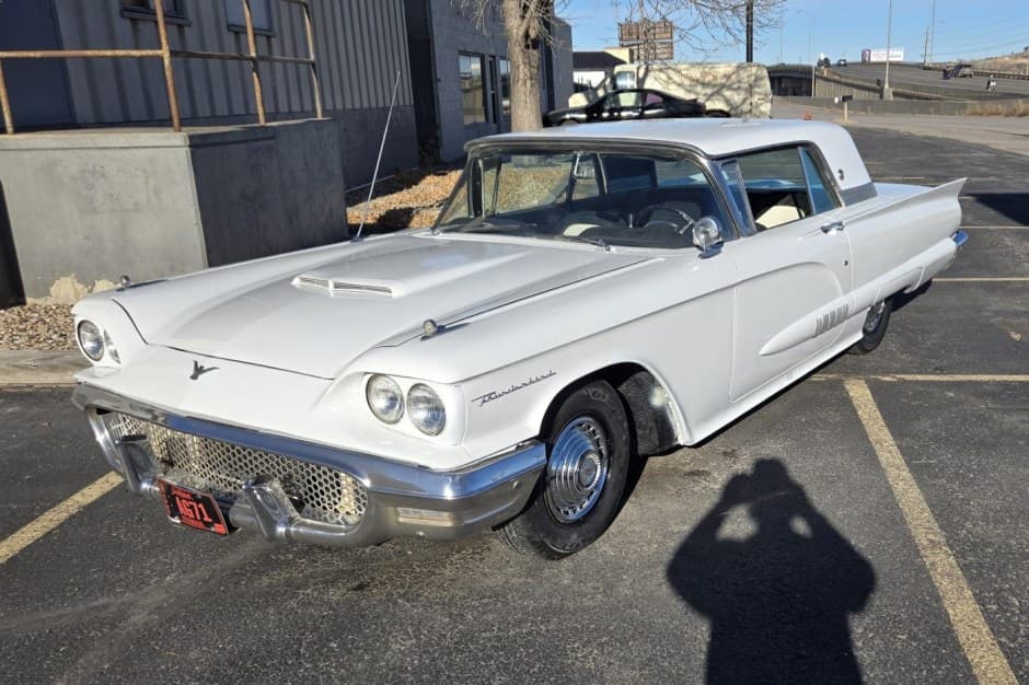 1958 Ford Thunderbird (1958-1960) sold for $7,810