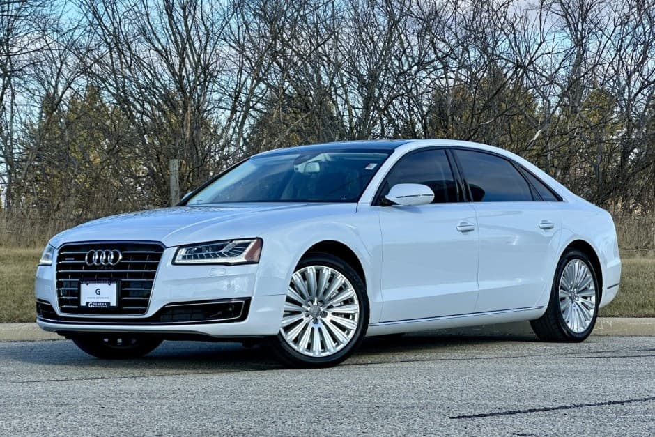 2015 Audi A8 sold for $32,752