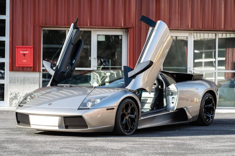2005 Lamborghini Murciélago sold for $200,000
