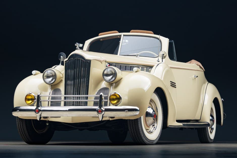 1940 Packard Eight sold for $120,000