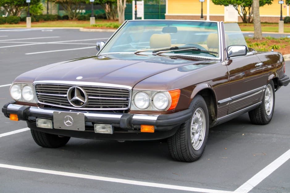 1984 Mercedes-Benz R107 SL sold for $13,084