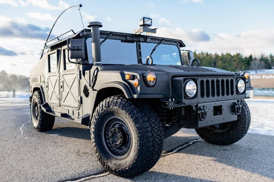 2012 Hummer HMMWV/Humvee sold for $122,222