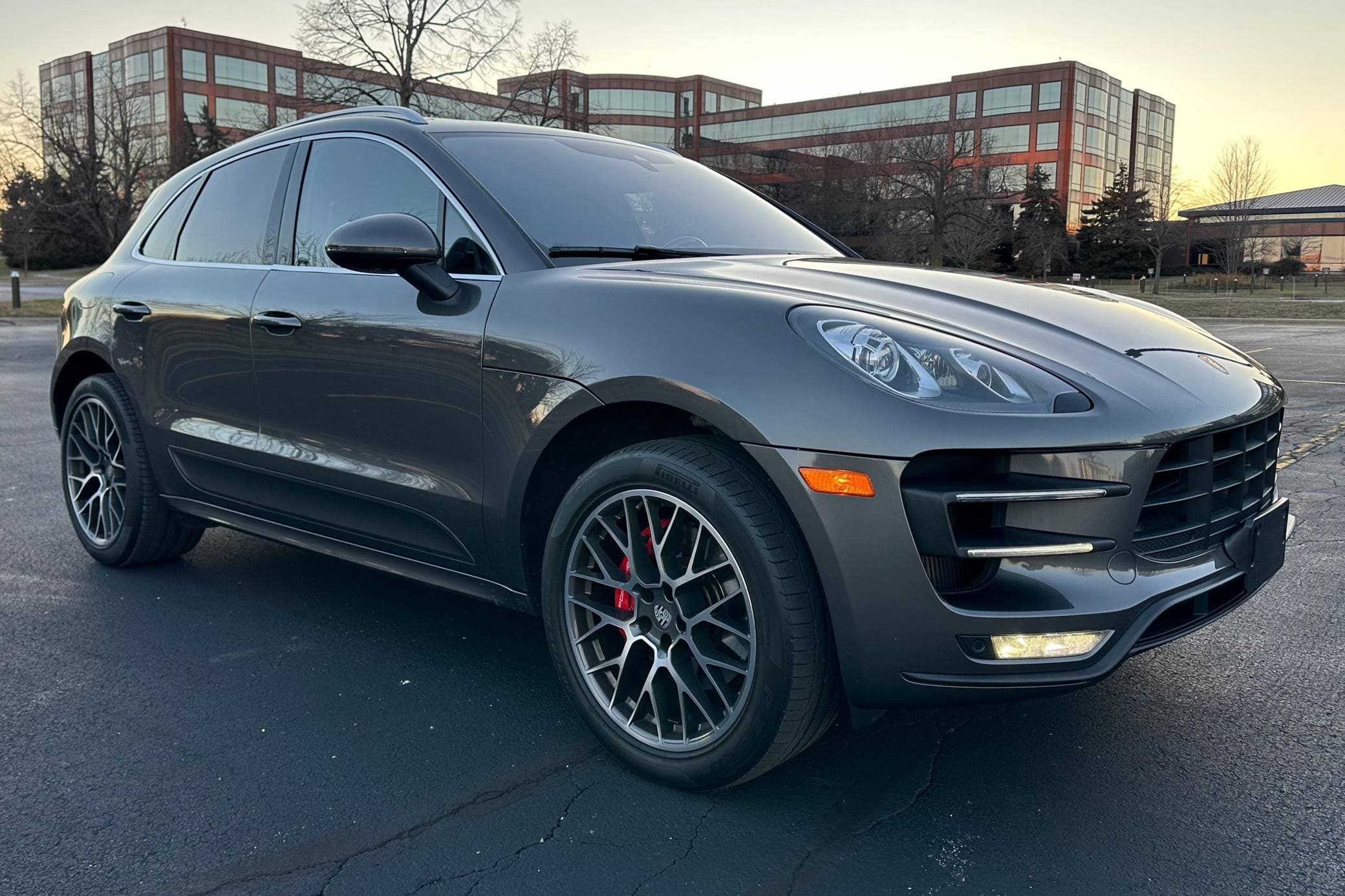 2015 Porsche Macan sold for $15,100