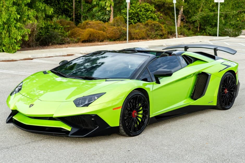 2017 Lamborghini Aventador sold for $565,000