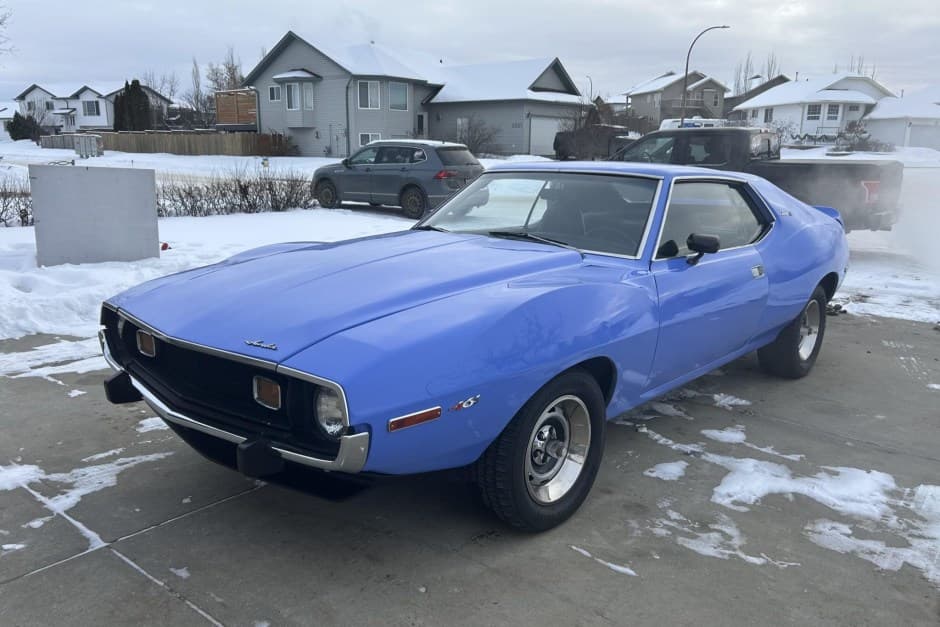 1974 AMC Javelin sold for $9,501