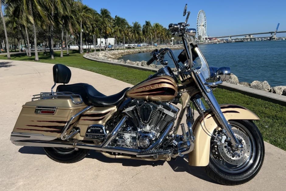 2003 Harley-Davidson CVO sold for $9,050