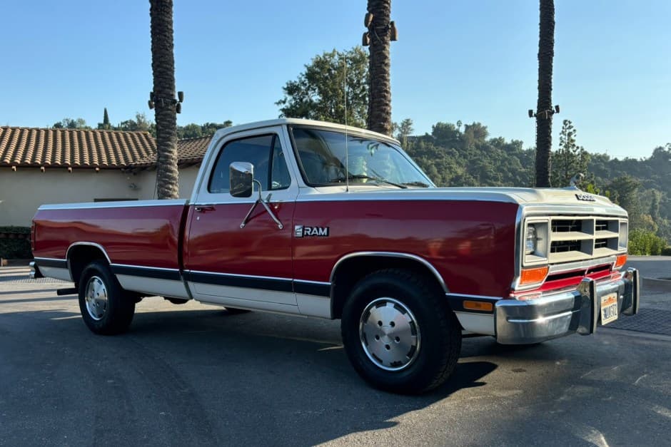 1987 Dodge Ram (1981-1993) sold for $13,250