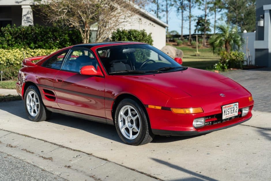 1992 Toyota SW20 MR2 sold for $15,750
