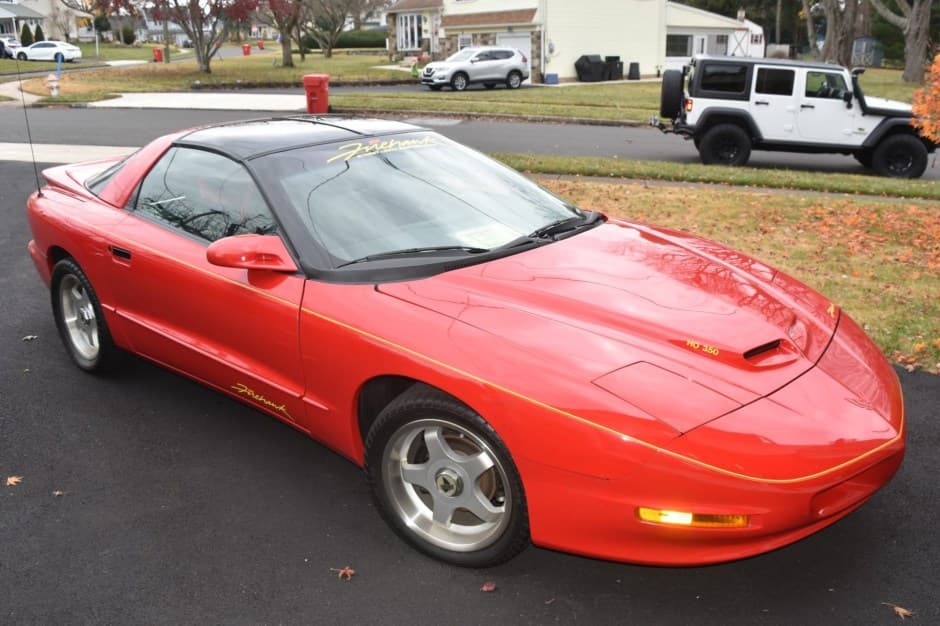 1994 Pontiac Firebird (1993-2002) sold for $16,750