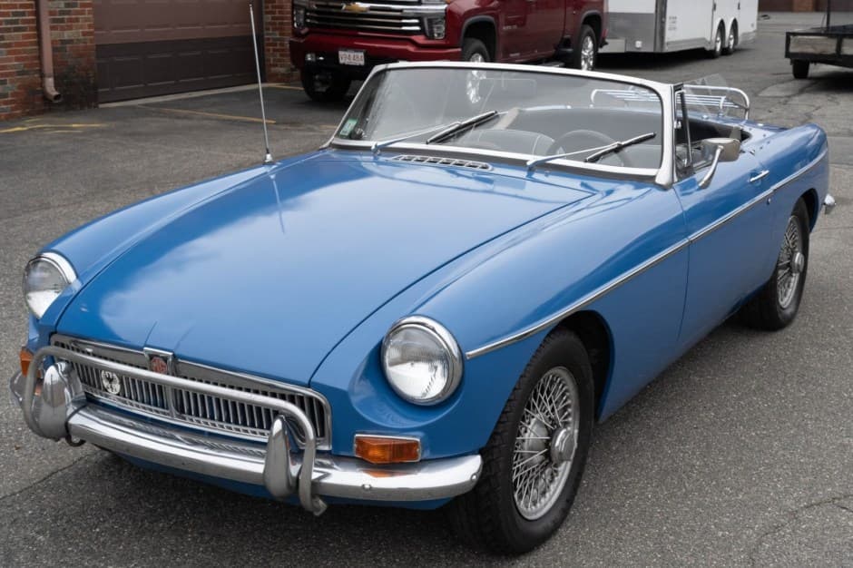 1968 MG MGB sold for $6,200