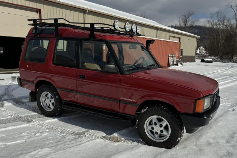 1992 Land Rover Discovery sold for $11,750