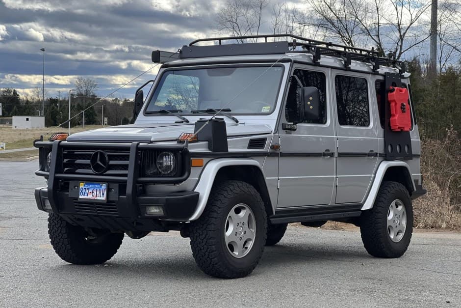 1999 Mercedes-Benz W463 G-Class (1990-2018) sold for $40,000