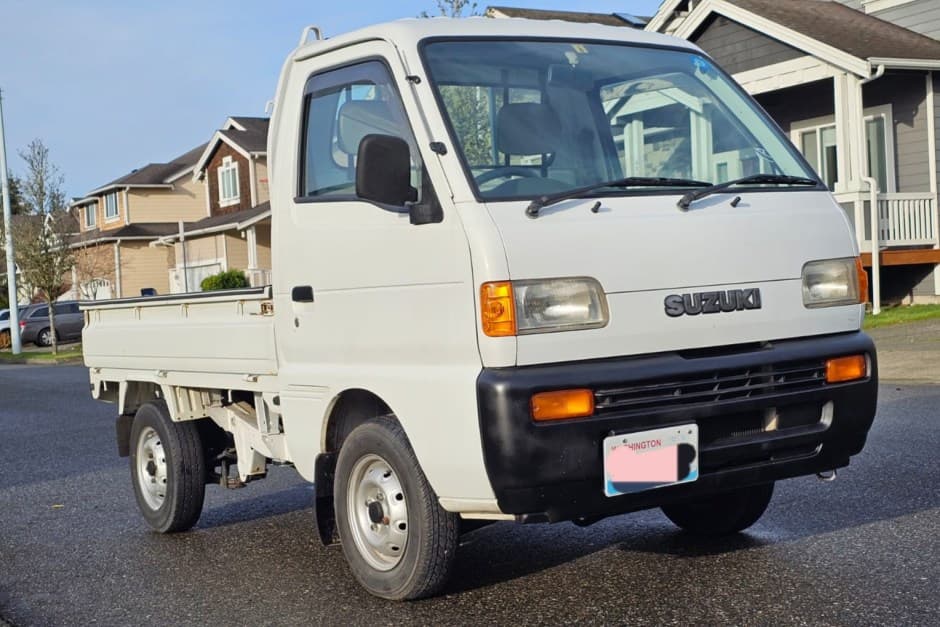 1998 Suzuki Carry sold for $7,300