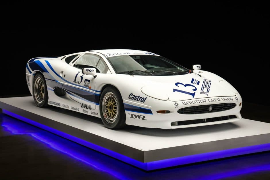 1993 Jaguar XJ220 sold for $691,234