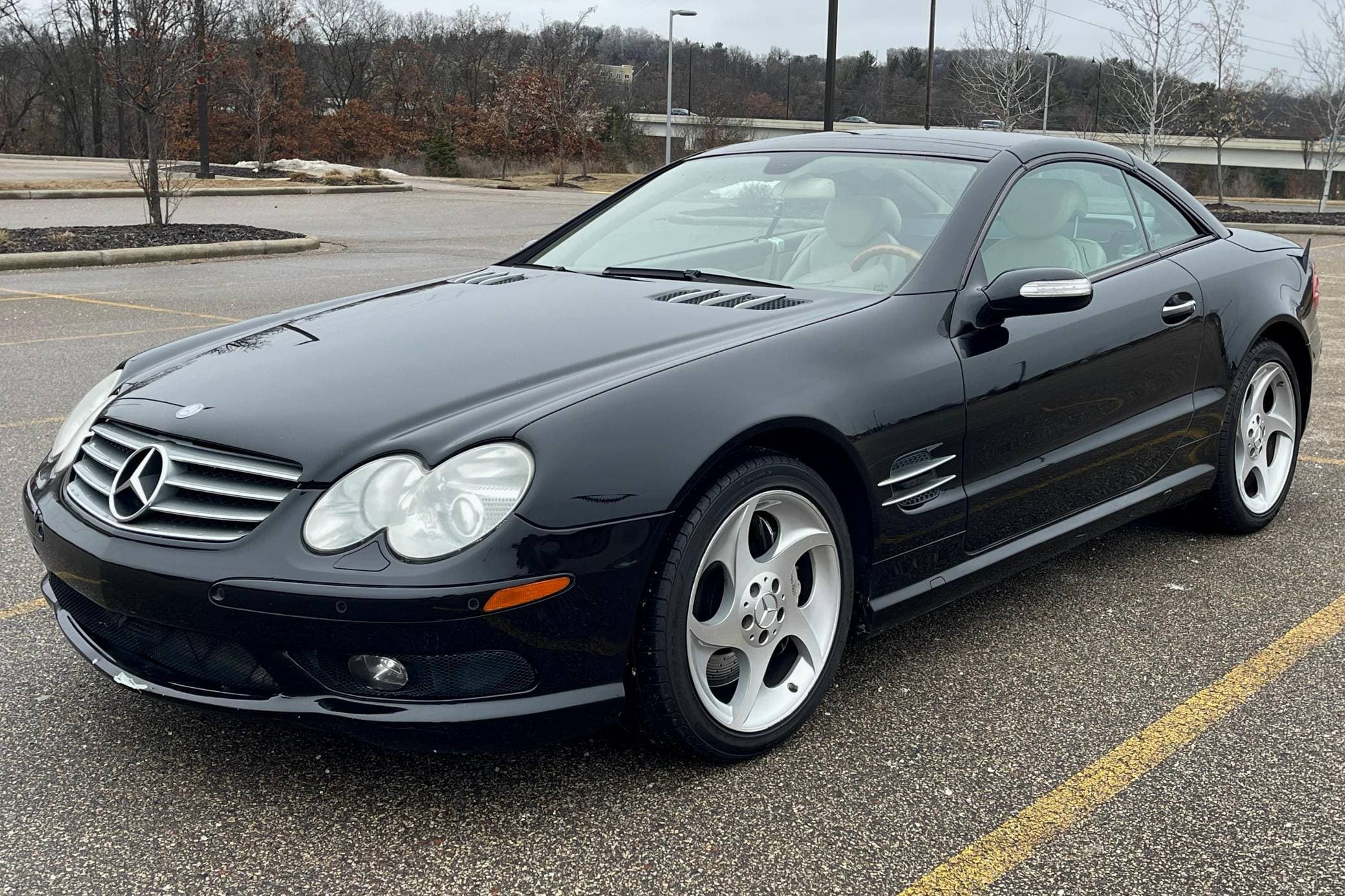 2005 Mercedes-Benz R230 SL sold for $10,500