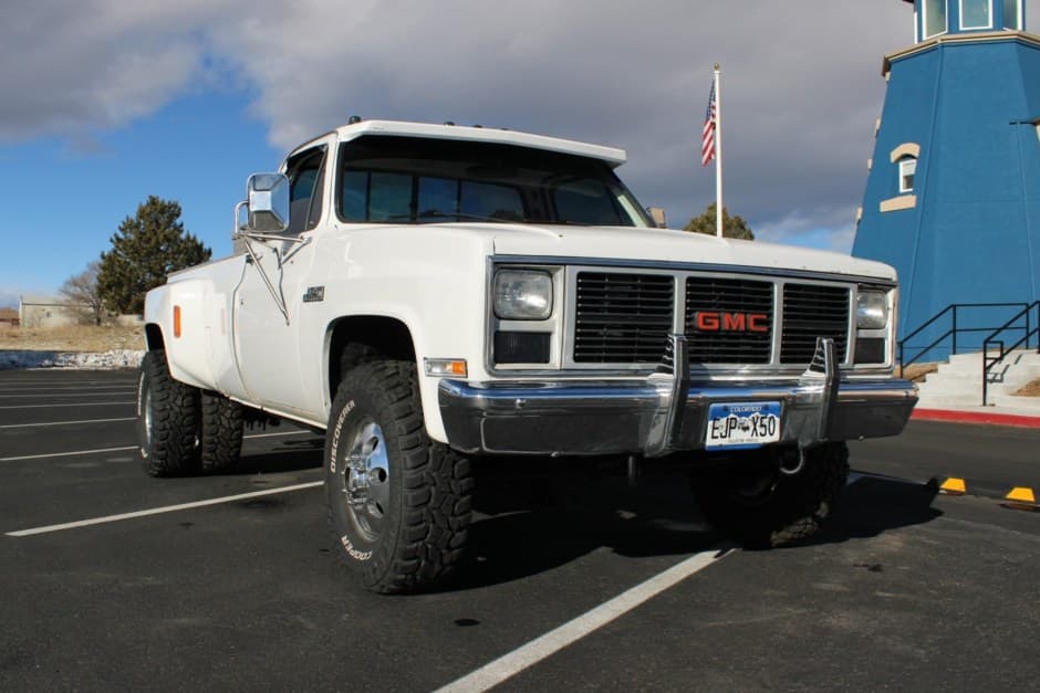 1986 GMC C/K 1973-1991 sold for $11,000