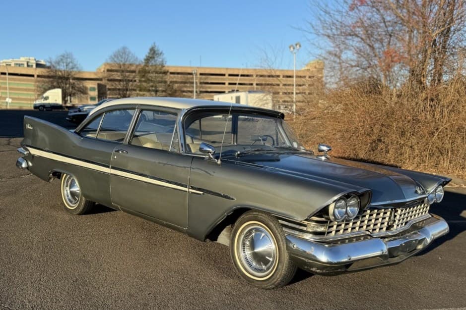 1959 Plymouth Belvedere sold for $6,500