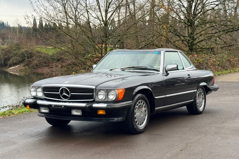 1988 Mercedes-Benz R107 SL sold for $40,250