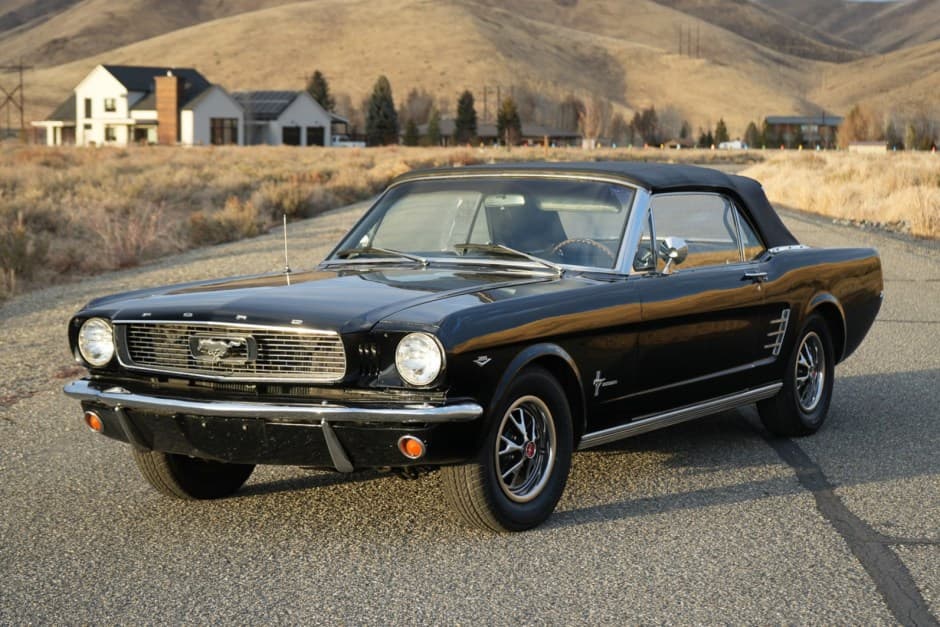 1966 Ford Mustang 1964.5-1966 sold for $29,250