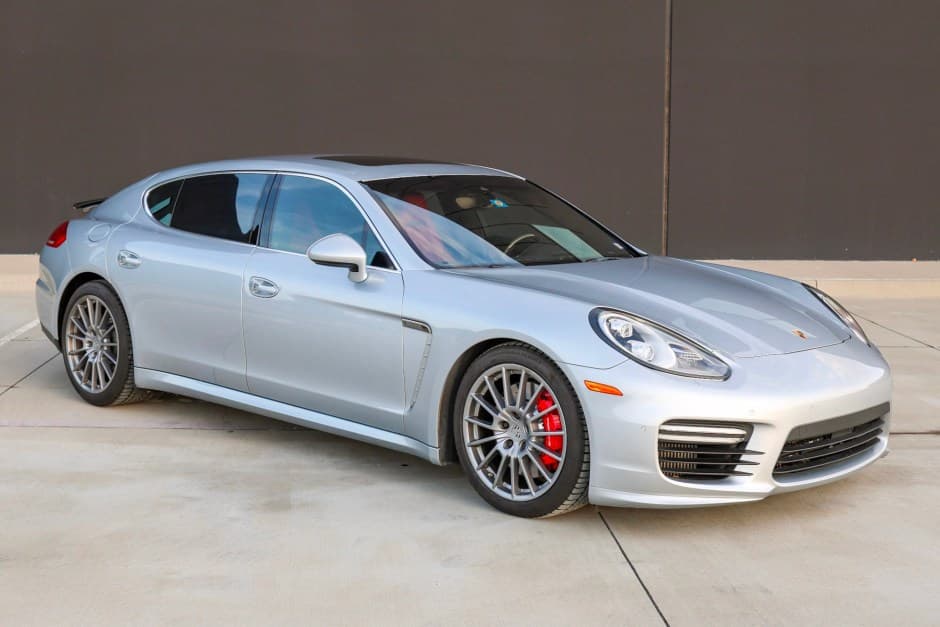 2014 Porsche Panamera sold for $38,500