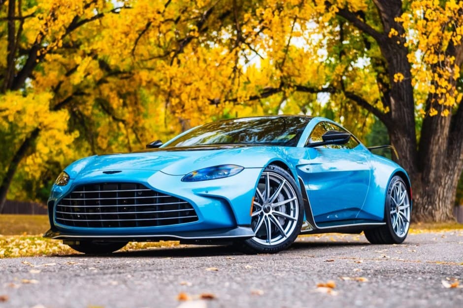 2023 Aston Martin V12 Vantage sold for $300,000
