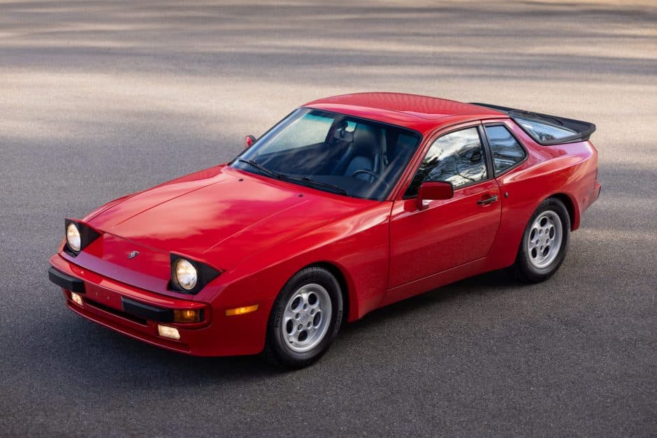 1986 Porsche 944 sold for $30,500