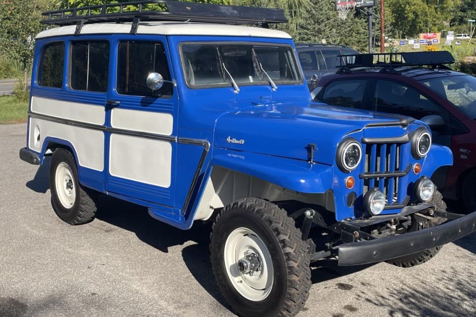 1964 Willys Jeep Wagon sold for $9,500