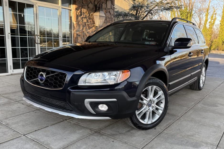 2016 Volvo XC70 sold for $12,750
