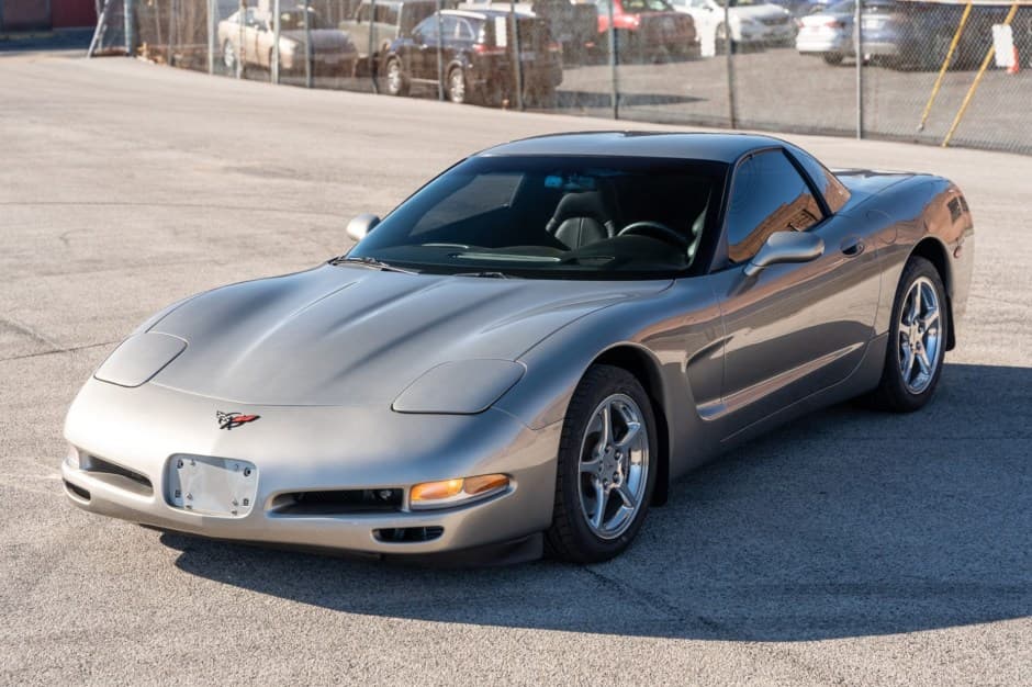 2000 Chevrolet Corvette C5 sold for $24,000