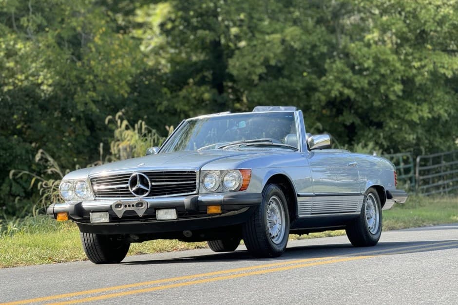 1981 Mercedes-Benz R107 SL sold for $14,125