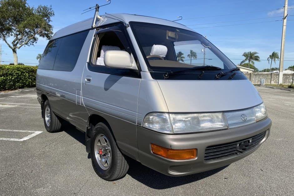 1994 Toyota LiteAce & TownAce sold for $11,111