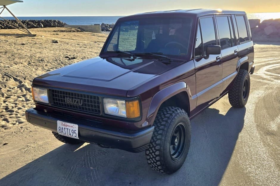 1991 Isuzu Trooper sold for $8,000
