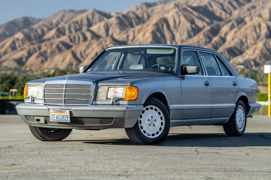 1987 Mercedes-Benz W126 S-Class sold for $7,200