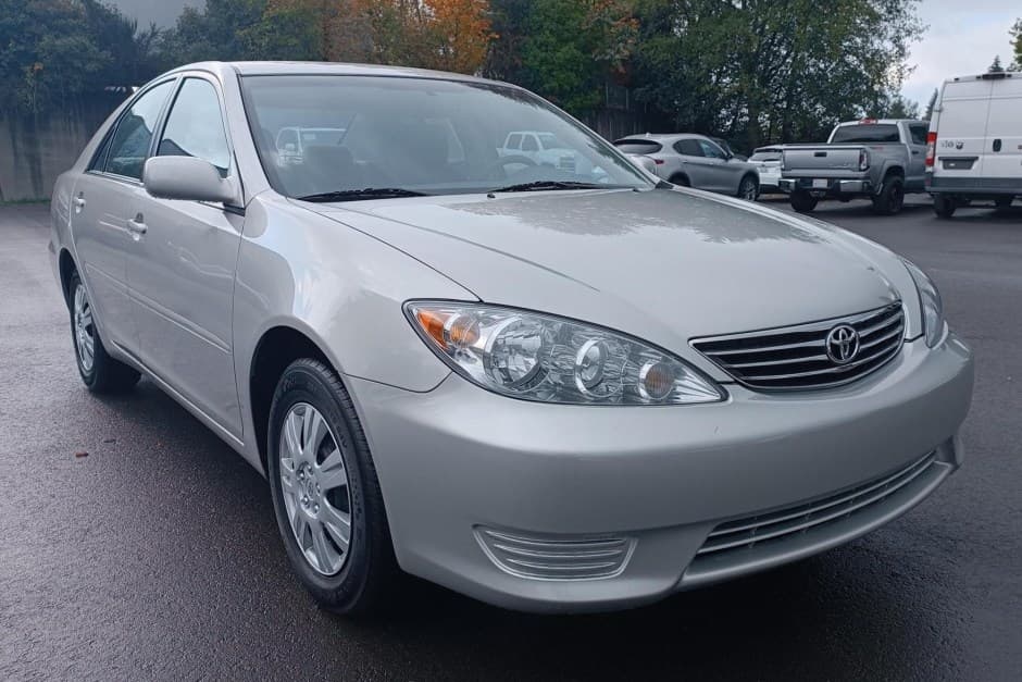 2005 Toyota Camry sold for $7,700